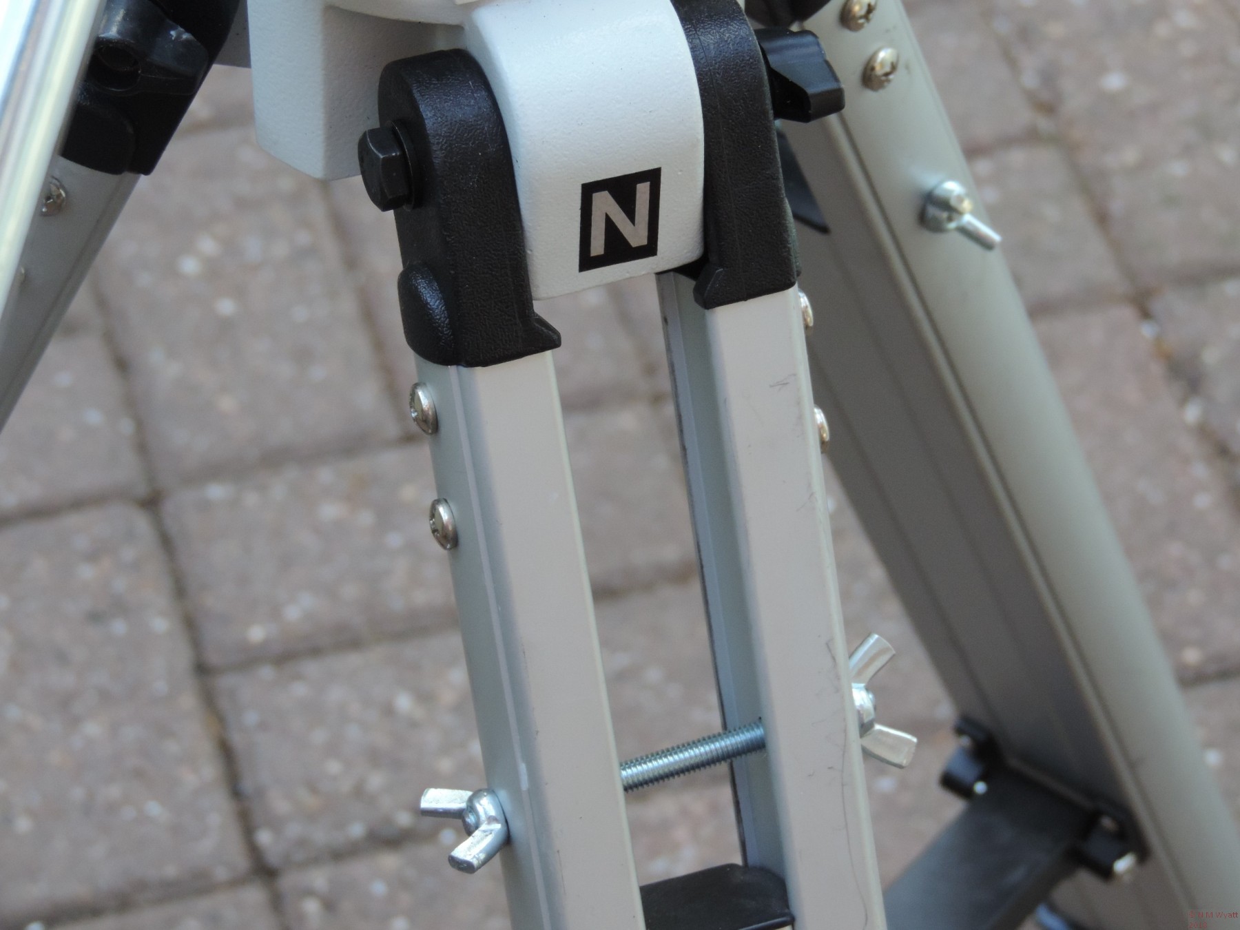 Improving an EQ3 NEQ3 tripod