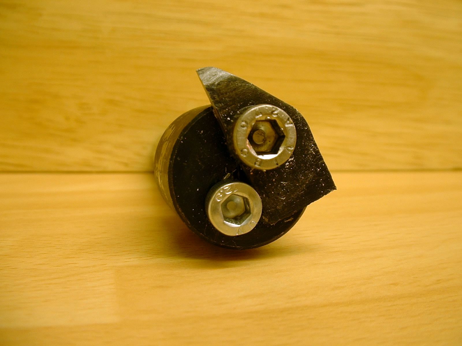 Photo 5 End view of cutter on MT2 arbour