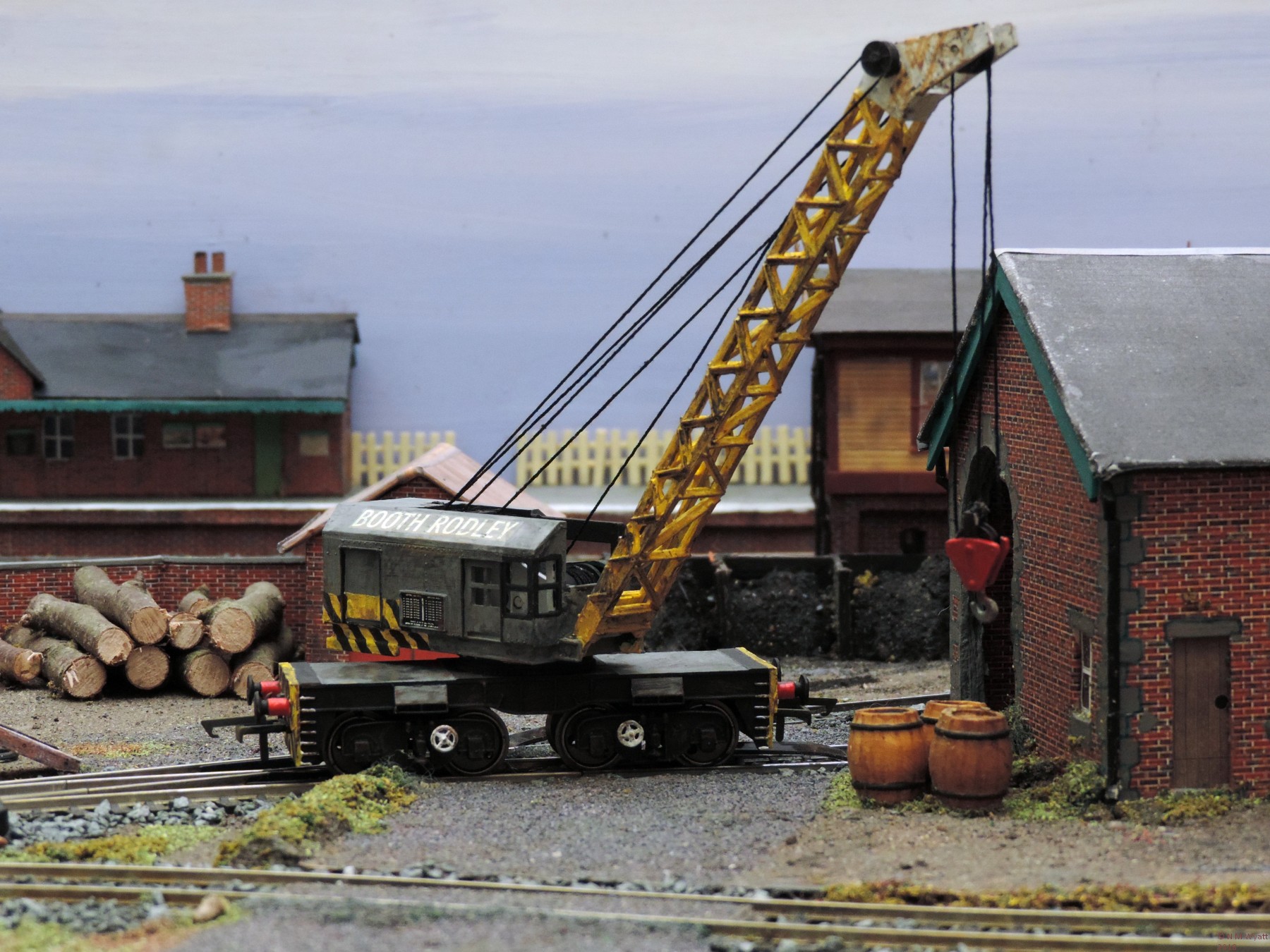 Booth Rodley 15T crane, Dapol Airfix model. Booth Rodley 15T crane, Dapol Airfix model.
